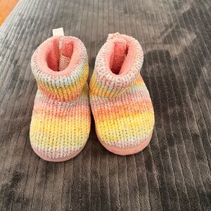 Wonder Nation Cozy Rainbow Kids Booties